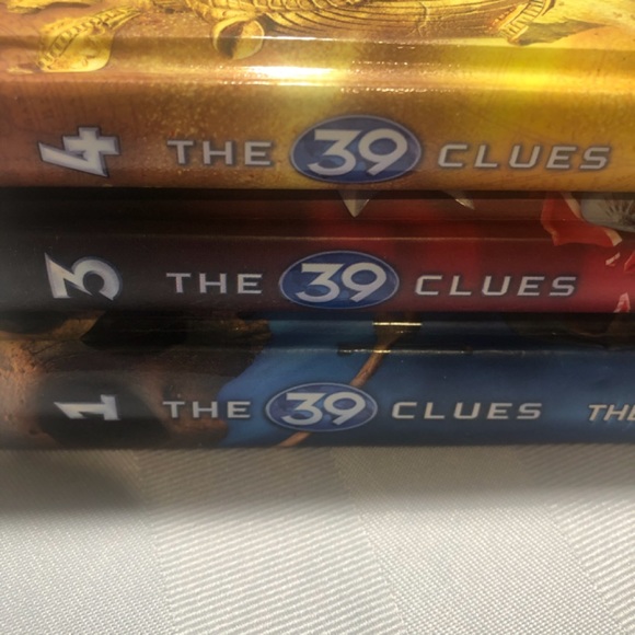 Other - *3*  “ The 39 clues” books 🎈 2 for $15 🎈